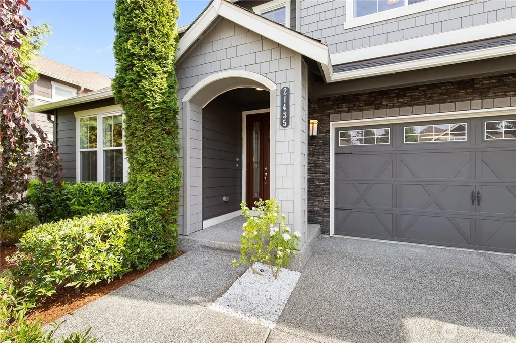 21435 SE 2nd Street Sammamish WA 98074