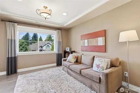 21435 SE 2nd Street Sammamish WA 98074
