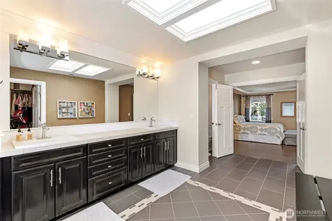 21435 SE 2nd Street Sammamish WA 98074