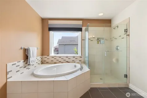 21435 SE 2nd Street Sammamish WA 98074
