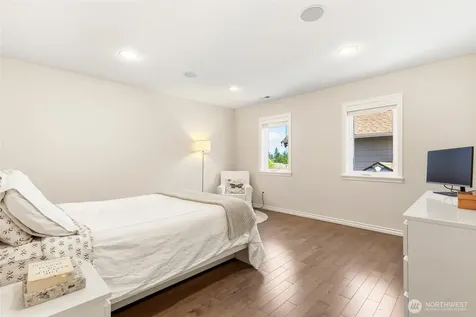 21435 SE 2nd Street Sammamish WA 98074