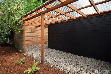 15634 SE 8th Street Bellevue WA 98008