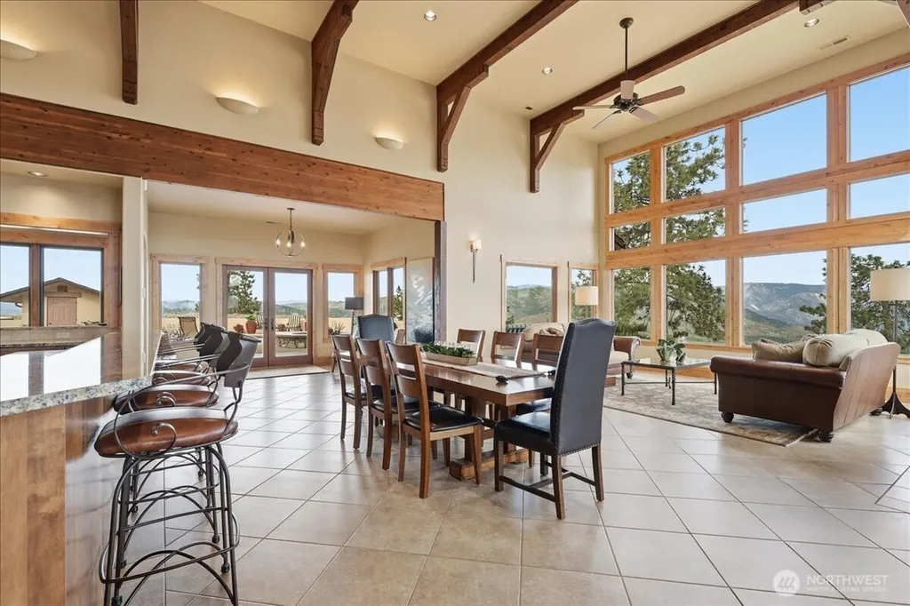 300 Hawks Ridge Road Chelan WA 98816