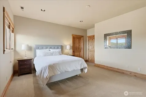 300 Hawks Ridge Road Chelan WA 98816