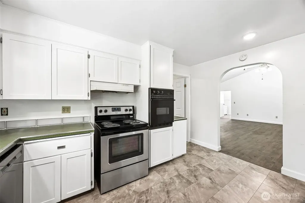13710 Madrona Road SW Port Orchard WA 98367