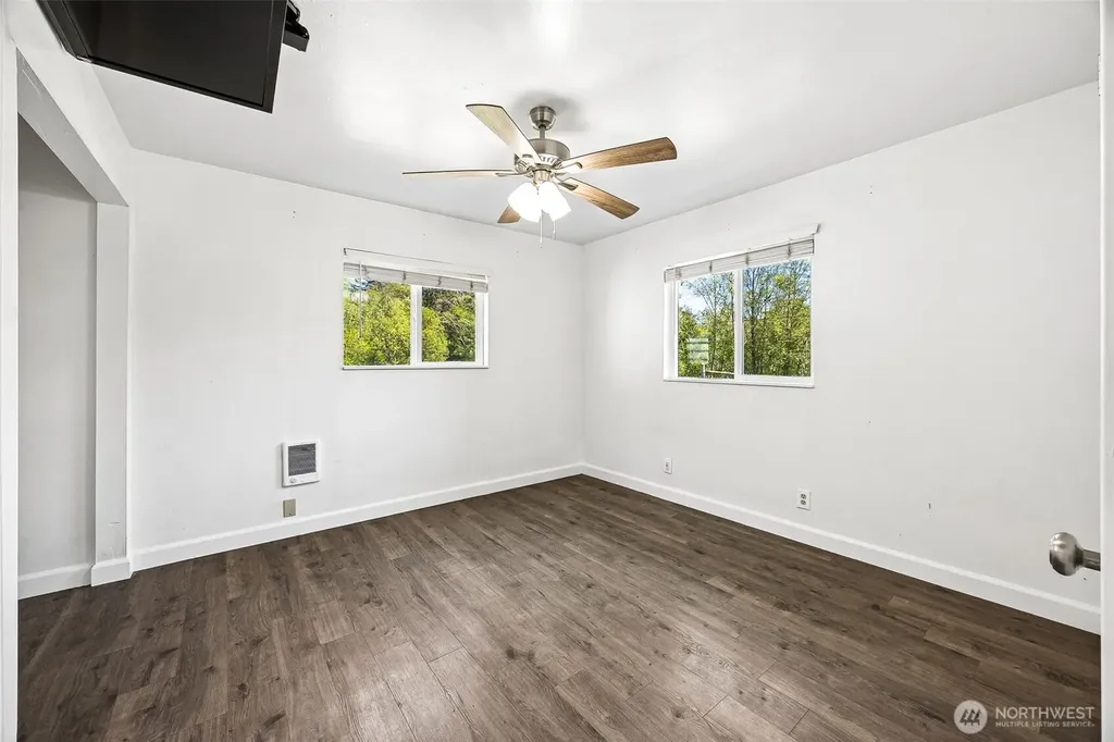13710 Madrona Road SW Port Orchard WA 98367