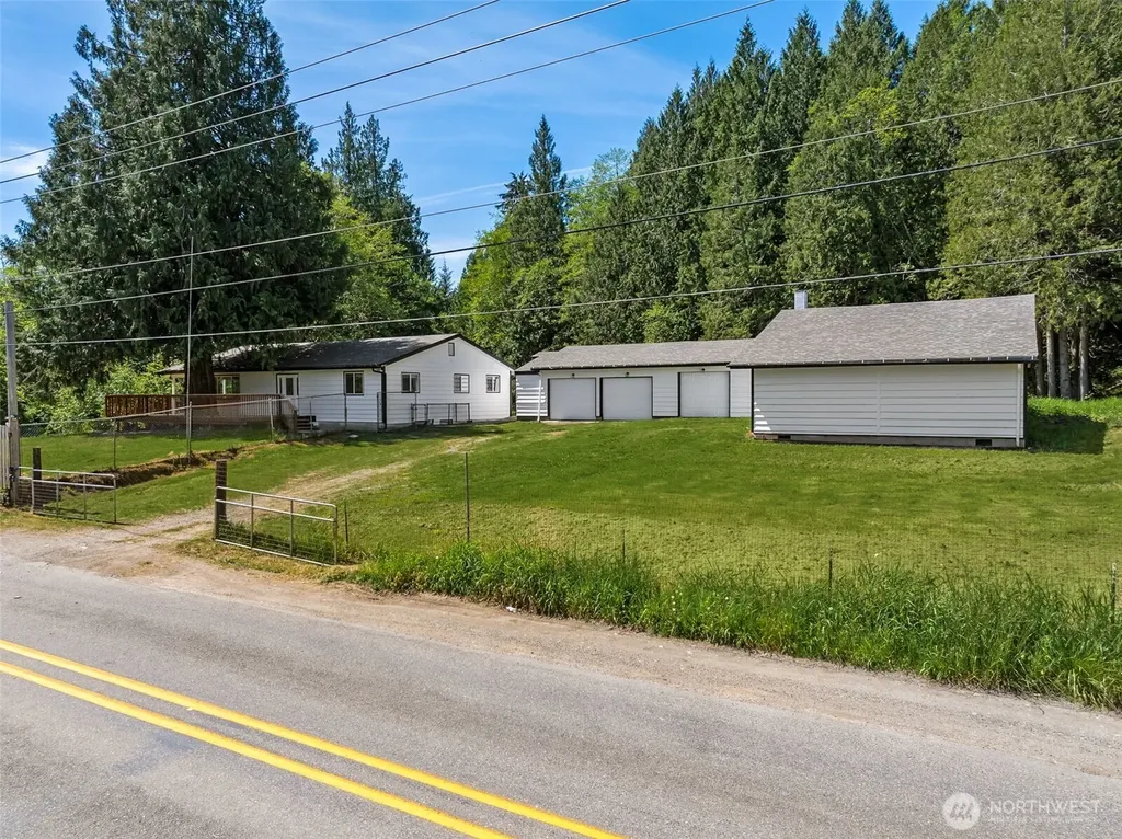 13710 Madrona Road SW Port Orchard WA 98367