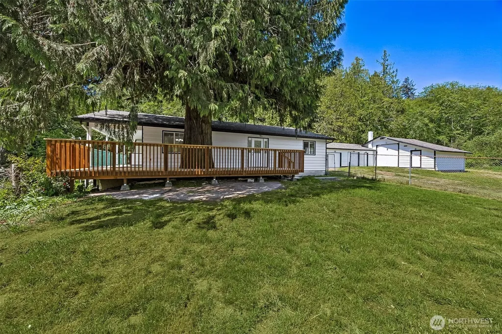 13710 Madrona Road SW Port Orchard WA 98367