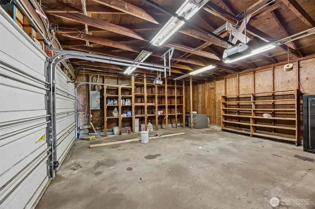 13710 Madrona Road SW Port Orchard WA 98367
