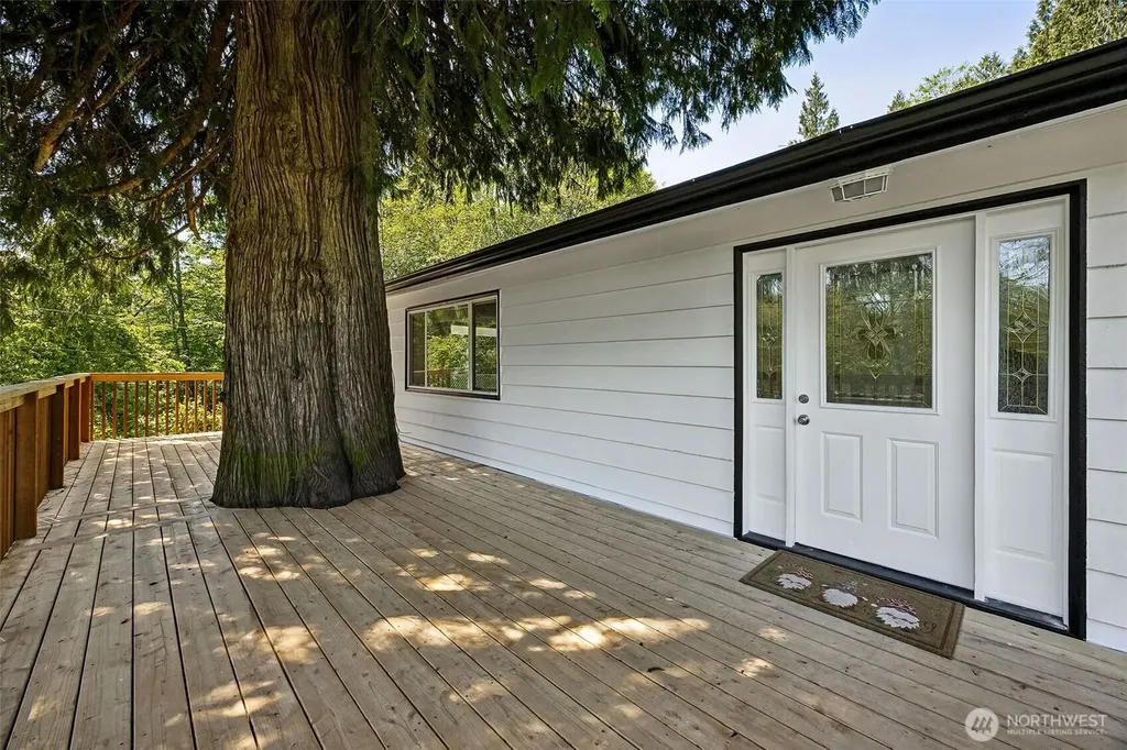 13710 Madrona Road SW Port Orchard WA 98367