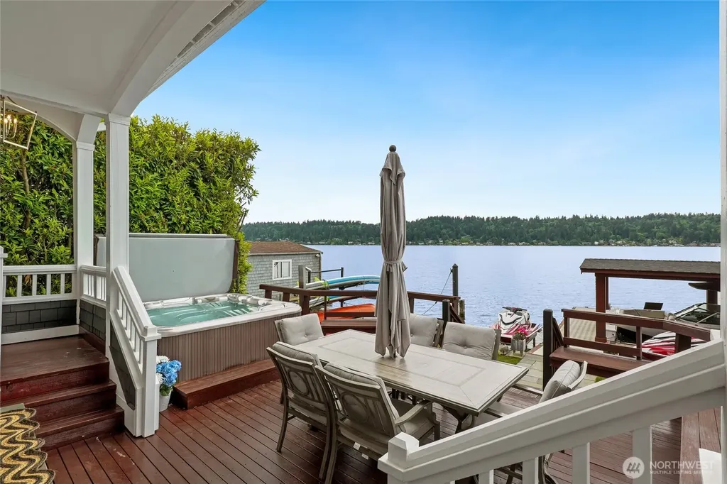 5021 Lakehurst Lane Bellevue WA 98006