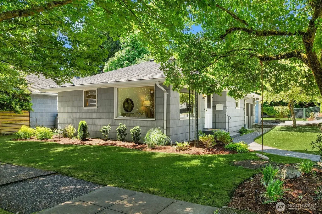 2265 NE 73rd Street Seattle WA 98115