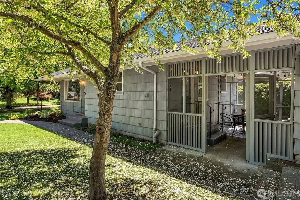 2265 NE 73rd Street Seattle WA 98115