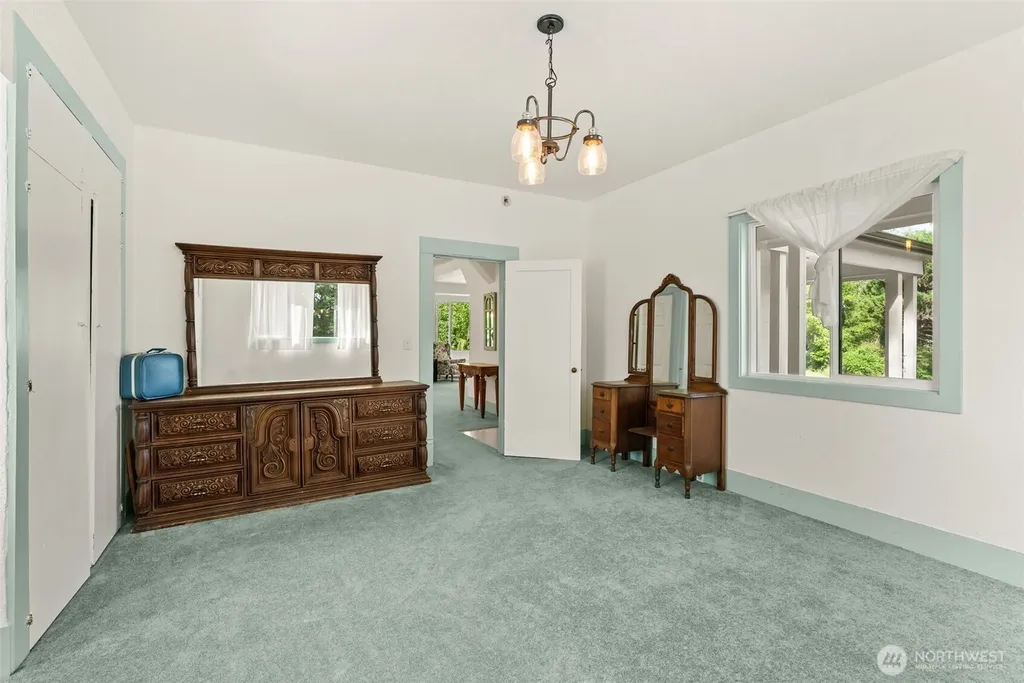 315 Pine Street South Bend WA 98586