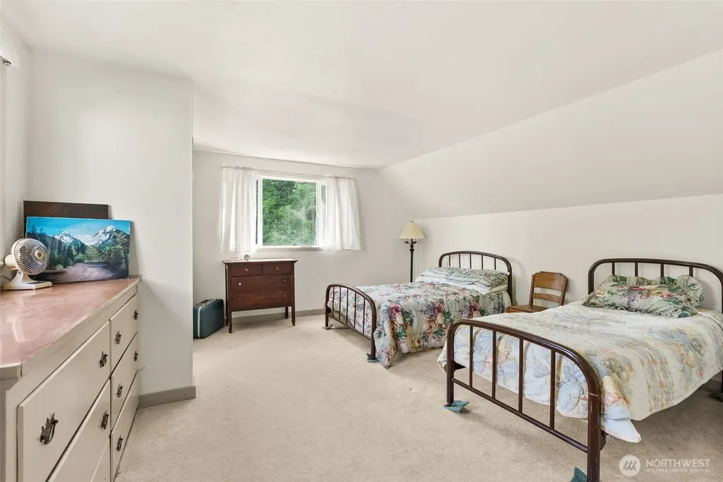 315 Pine Street South Bend WA 98586