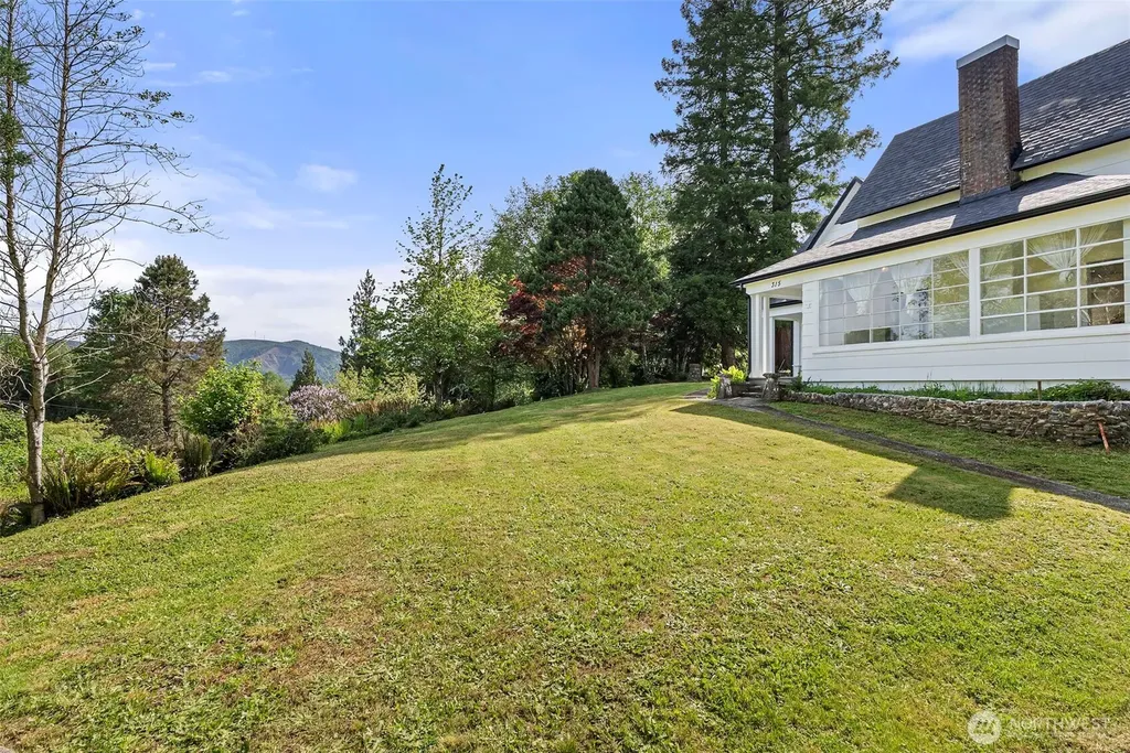 315 Pine Street South Bend WA 98586