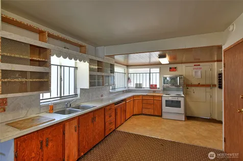 21223 67th Avenue W Lynnwood WA 98036