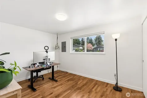 17035 128th Avenue SE Renton WA 98058