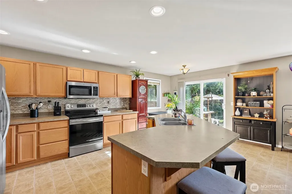 17801 14th Avenue Ct E Spanaway WA 98387