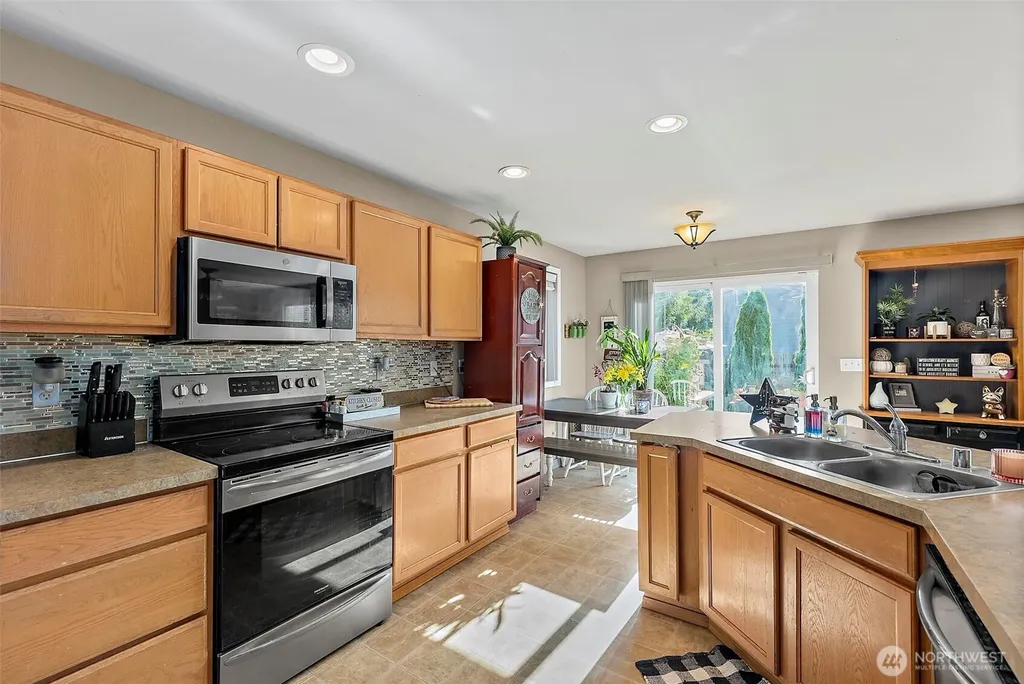 17801 14th Avenue Ct E Spanaway WA 98387