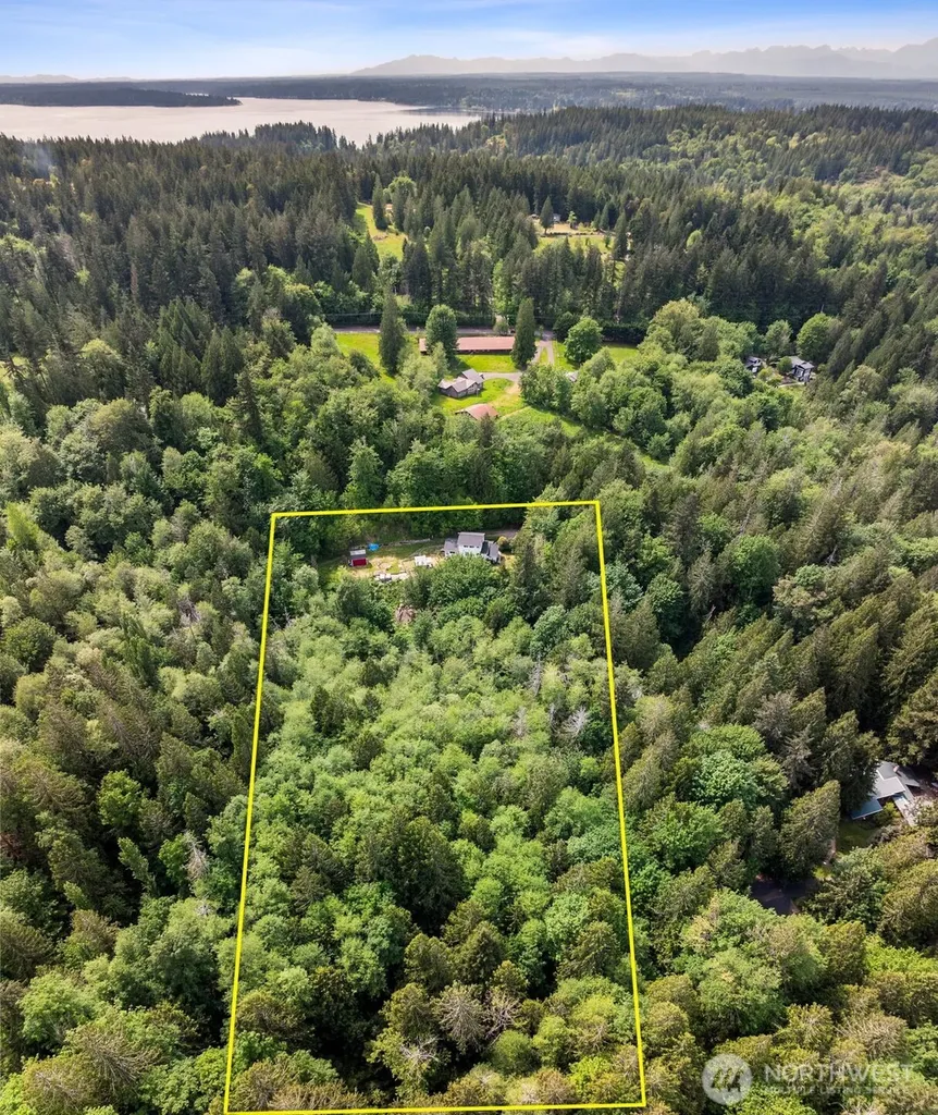 17122 61st Street NW Vaughn WA 98394