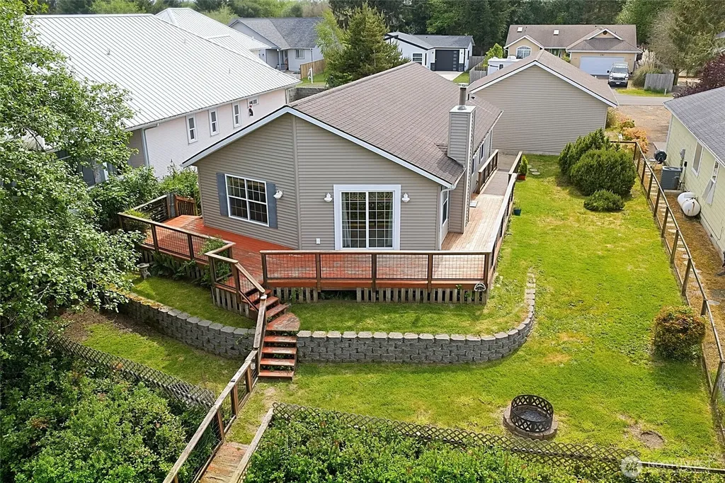 792 Island Circle SE Ocean Shores WA 98569