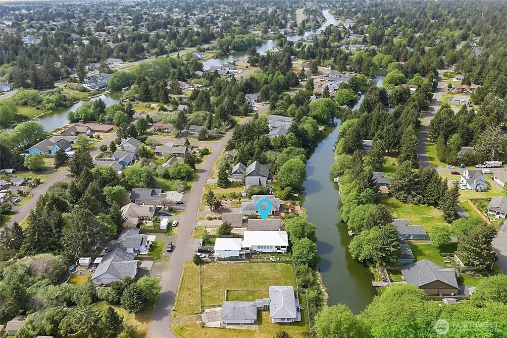 792 Island Circle SE Ocean Shores WA 98569