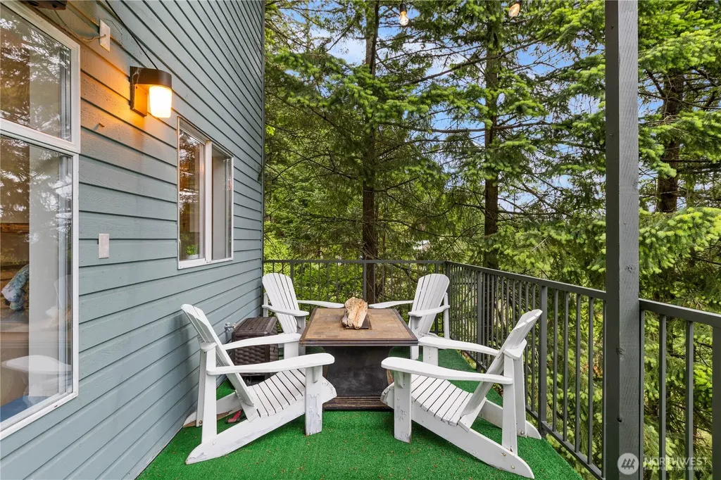 2944 Dogwood Terrace Lummi Island WA 98262