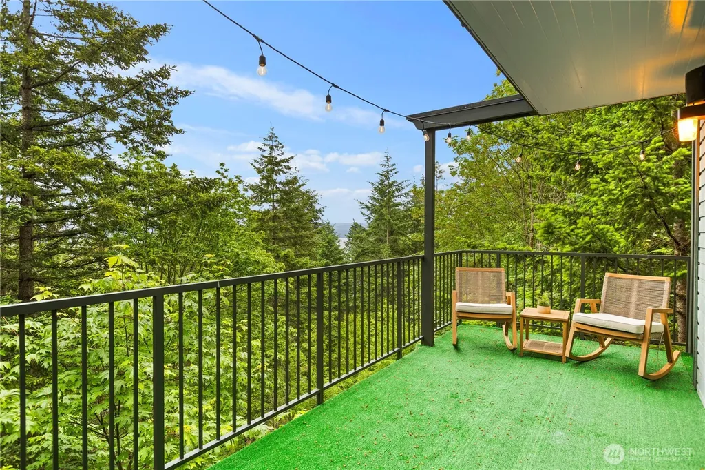 2944 Dogwood Terrace Lummi Island WA 98262