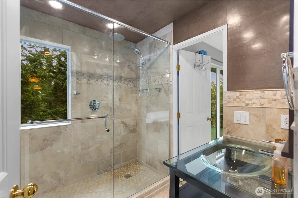 2944 Dogwood Terrace Lummi Island WA 98262