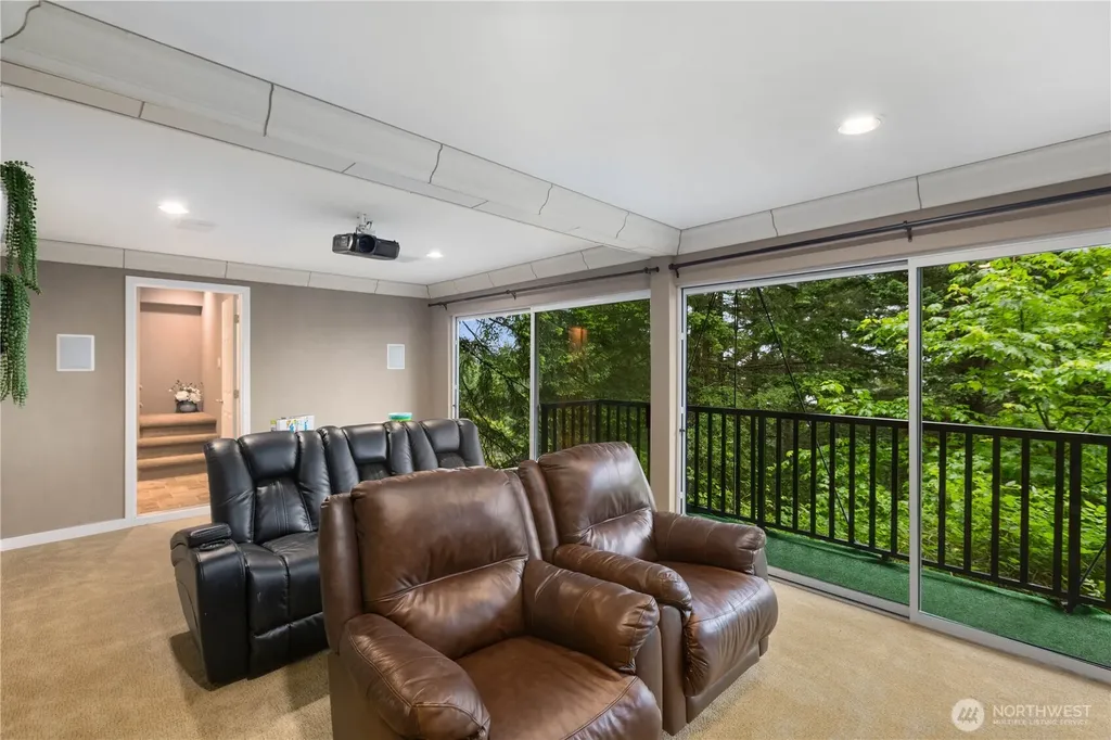 2944 Dogwood Terrace Lummi Island WA 98262