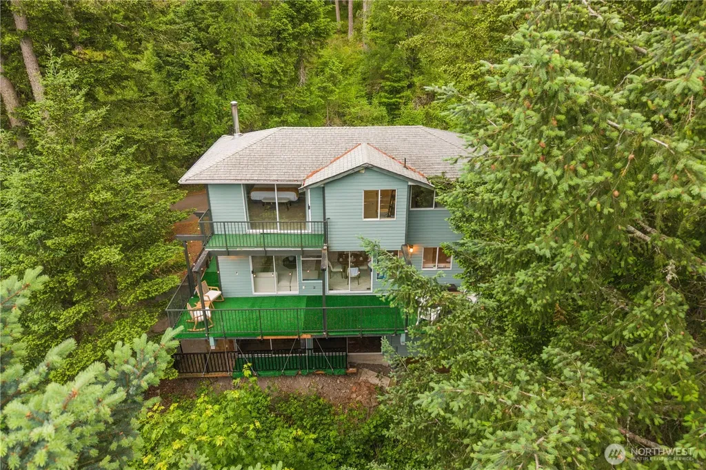 2944 Dogwood Terrace Lummi Island WA 98262