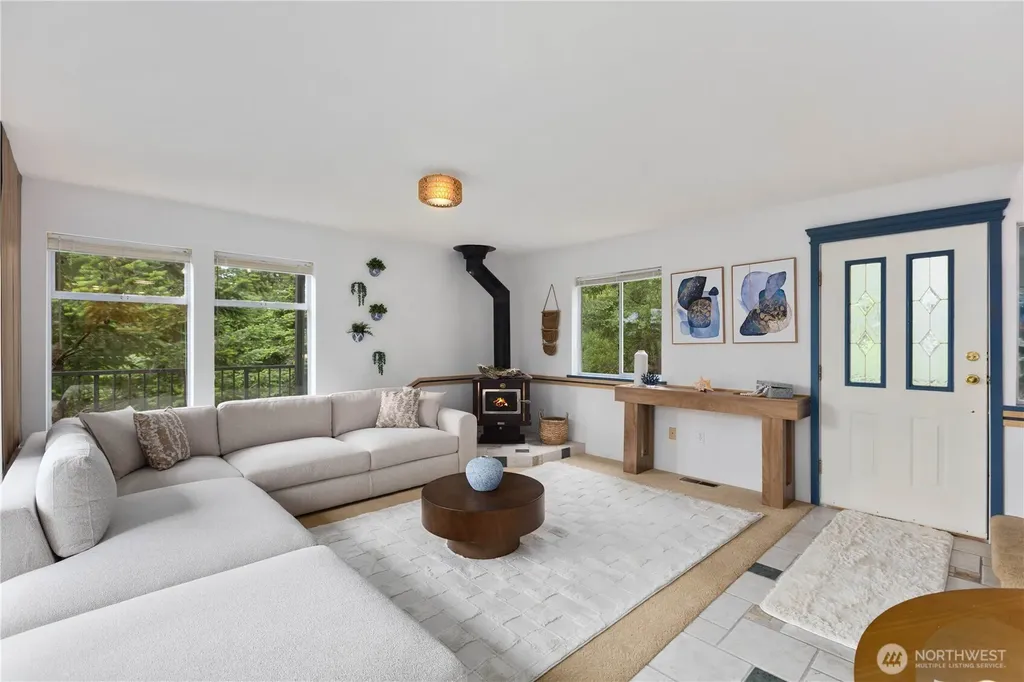 2944 Dogwood Terrace Lummi Island WA 98262