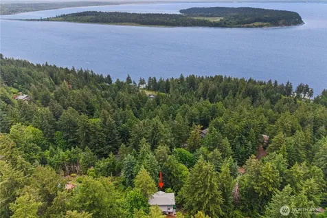 2944 Dogwood Terrace Lummi Island WA 98262