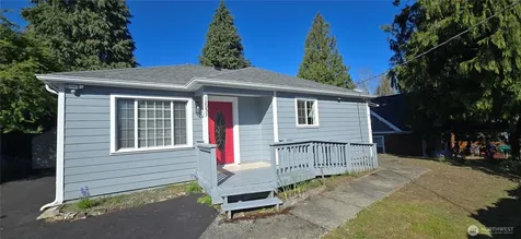 12053 70 Th Avenue S Seattle WA 98178