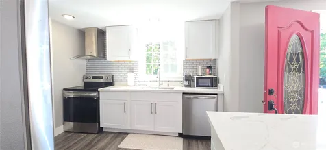 12053 70 Th Avenue S Seattle WA 98178