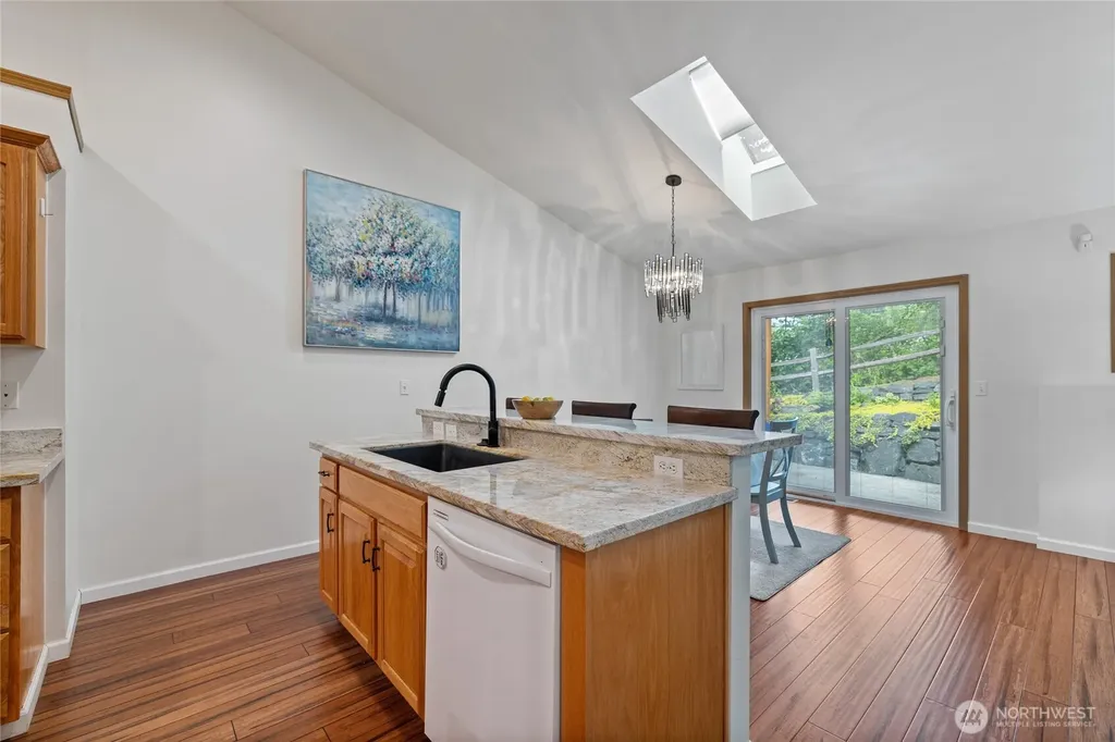 1069 5th Steilacoom WA 98388