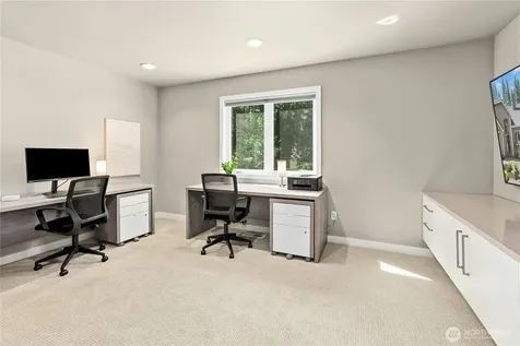 8804 221st Avenue NE Redmond WA 98053