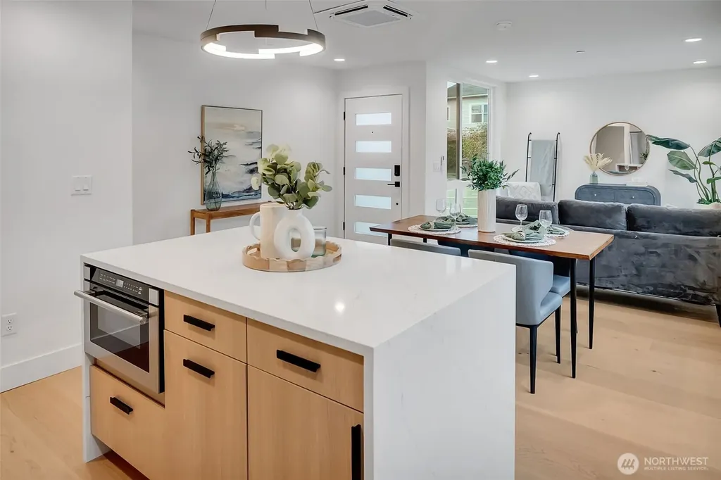 6400 Fauntleroy Way SW Seattle WA 98136