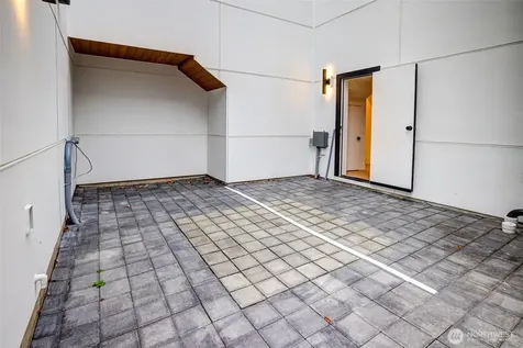 6400 Fauntleroy Way SW Seattle WA 98136