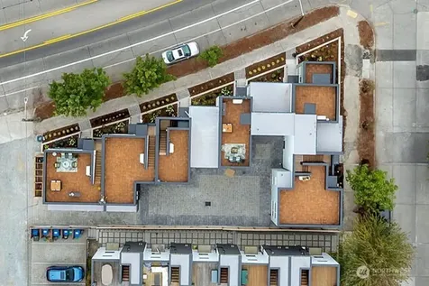 6400 Fauntleroy Way SW Seattle WA 98136