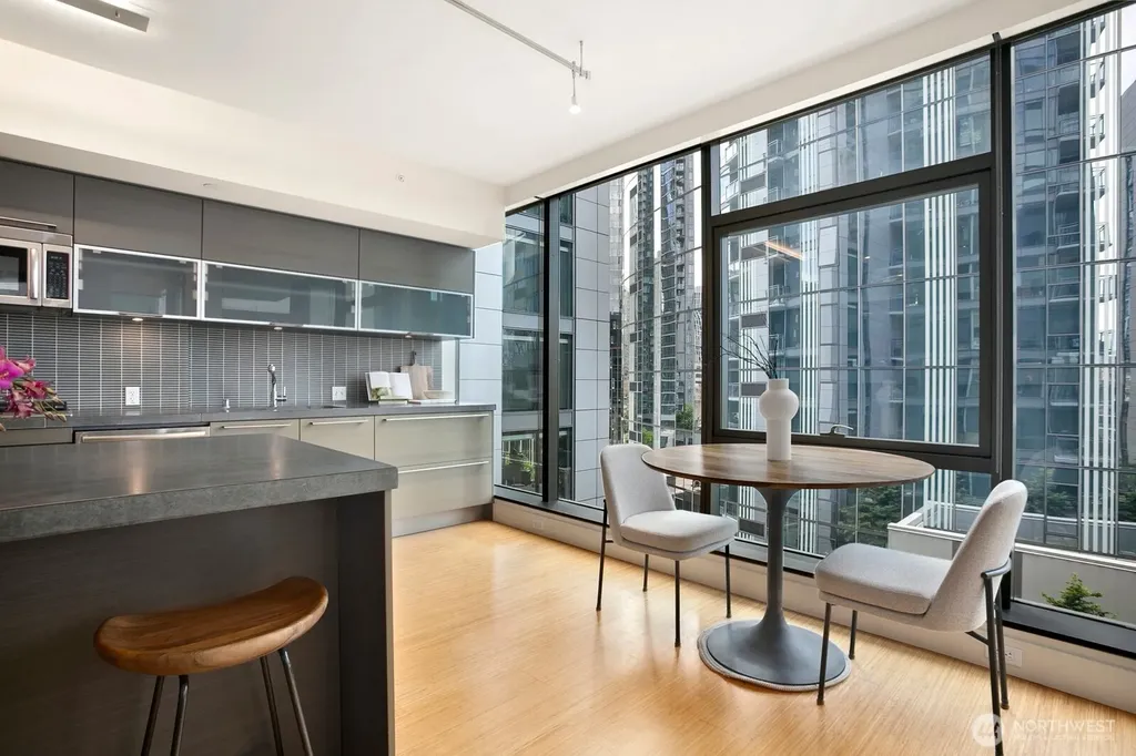820 Blanchard Street Seattle WA 98121
