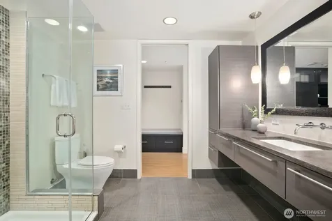 820 Blanchard Street Seattle WA 98121
