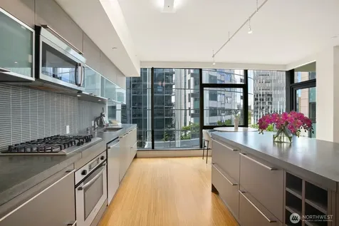 820 Blanchard Street Seattle WA 98121