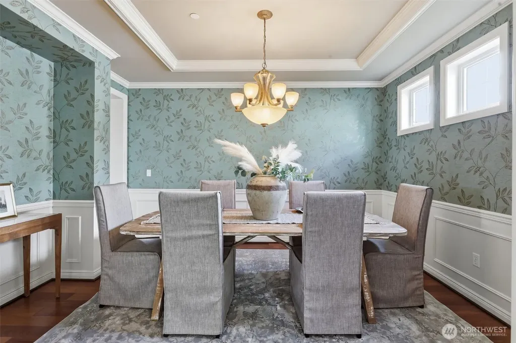 2734 NE Daphne Street Issaquah WA 98029