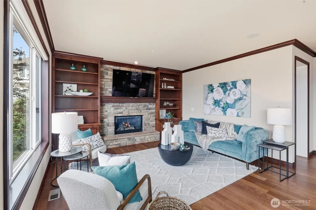 2734 NE Daphne Street Issaquah WA 98029