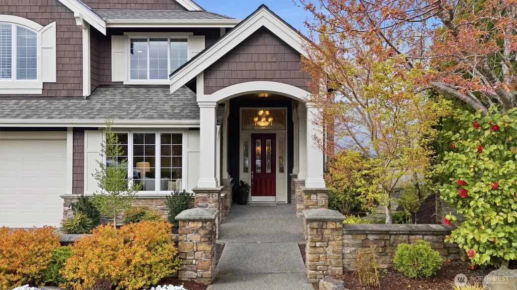 2734 NE Daphne Street Issaquah WA 98029