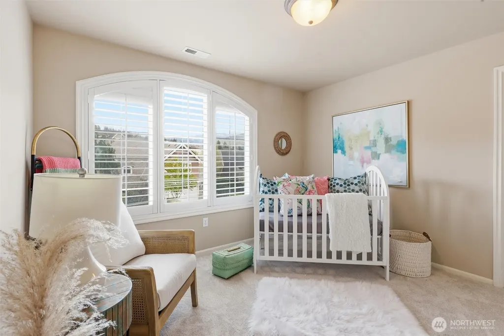 2734 NE Daphne Street Issaquah WA 98029
