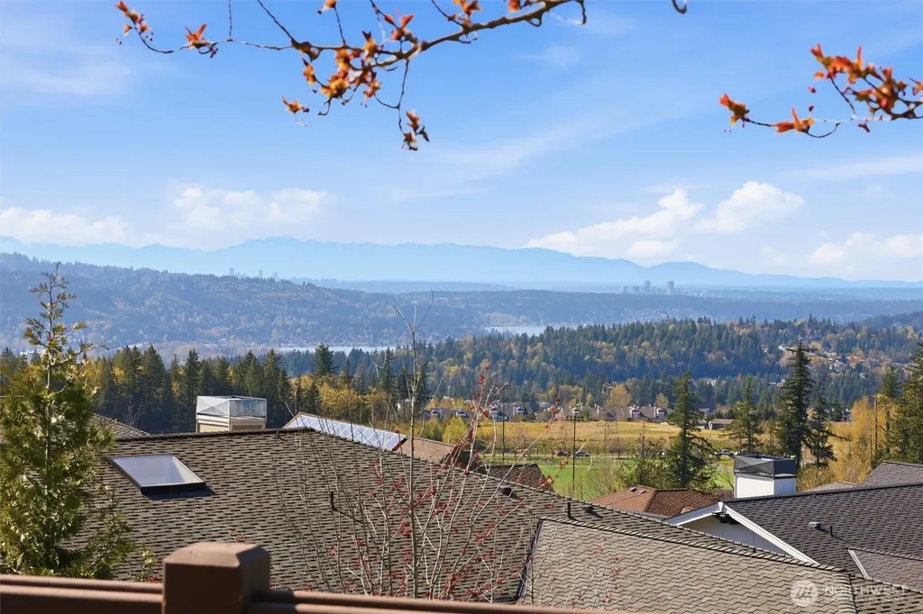 2734 NE Daphne Street Issaquah WA 98029