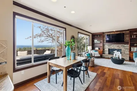 2734 NE Daphne Street Issaquah WA 98029